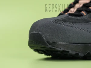 Toe cap